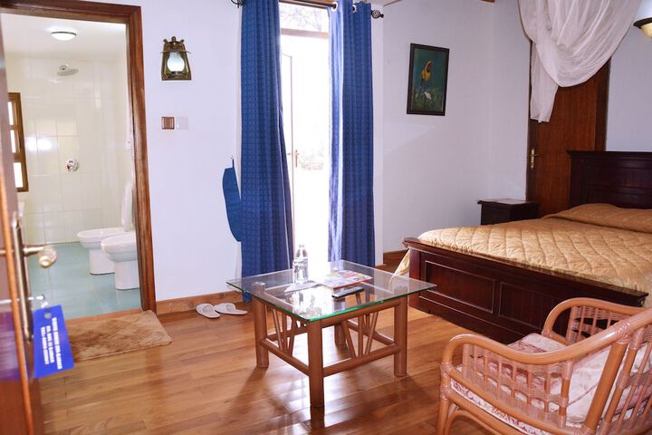 Room 27 of 91
