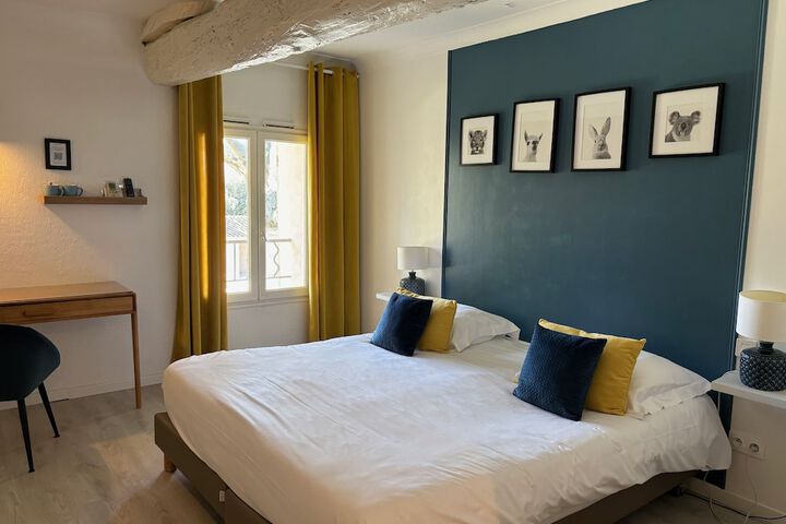 Room 4 of 37
