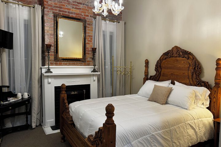 Room 4 of 47