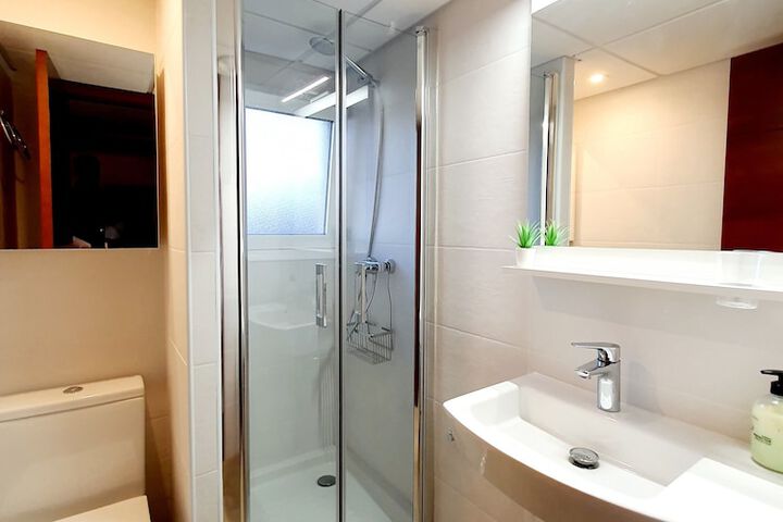 Room 60 of 85
