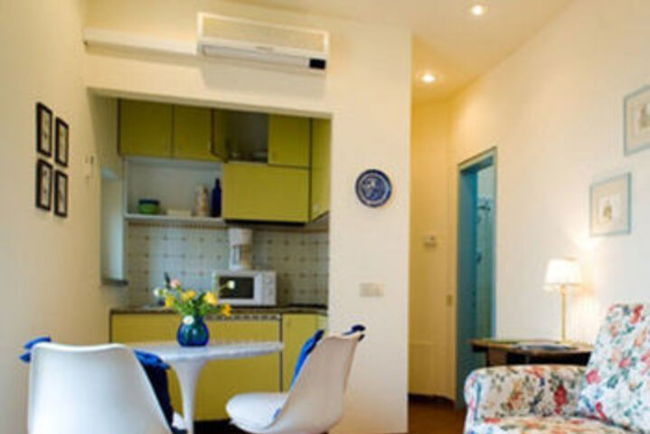 Room 44 of 68