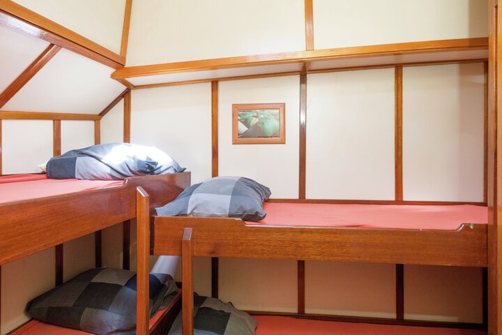 Room 7 of 40