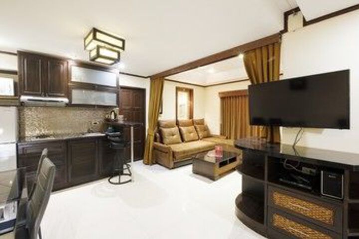 Room 13 of 25
