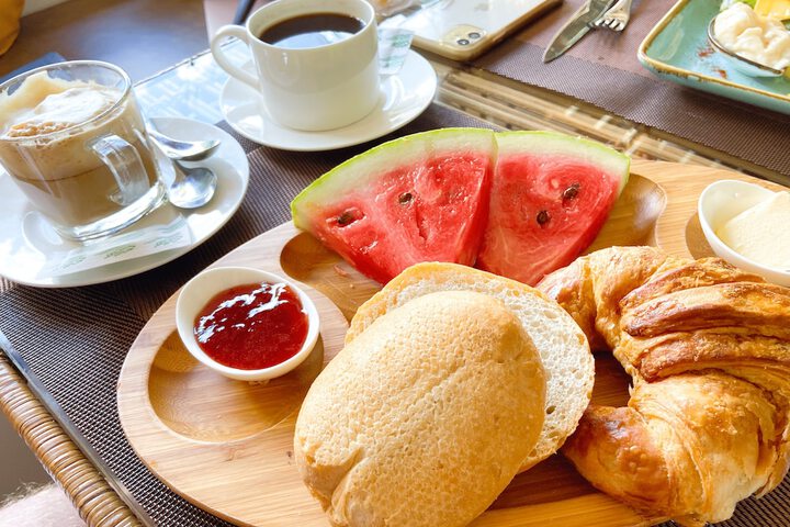 Breakfast/Coffee Service 126 of 145