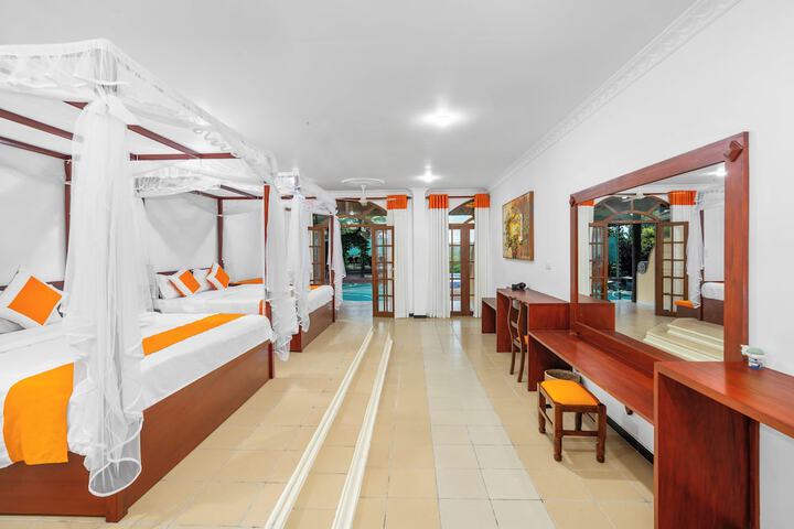 Room 3 of 29
