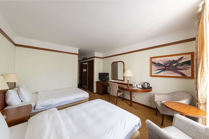 Room 31 of 219