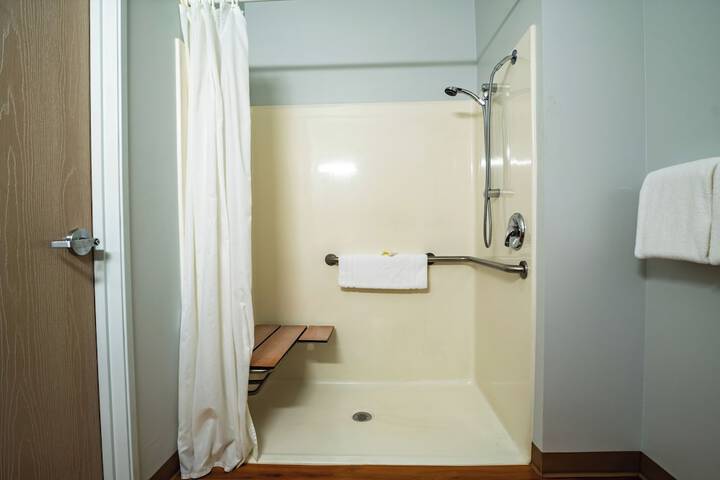 Room 20 of 53