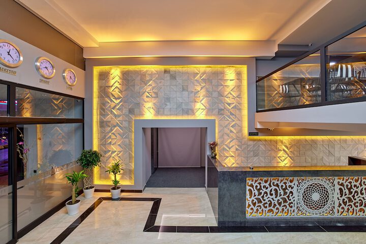 Hotel 2 of 60
