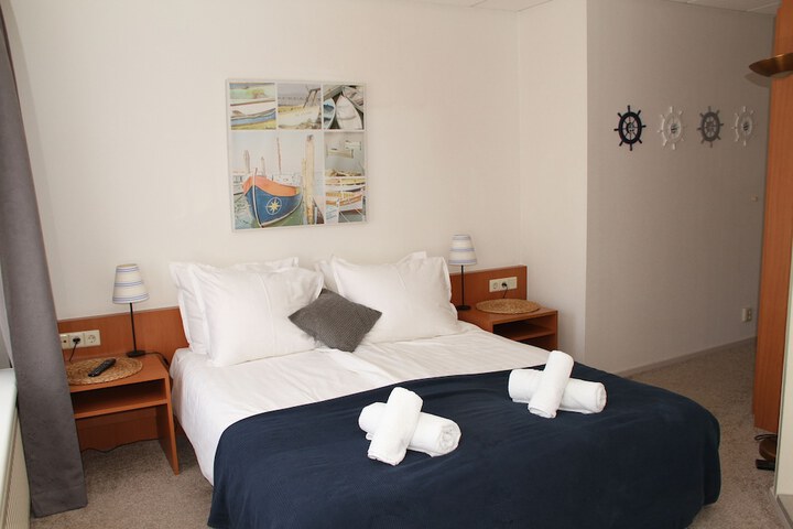 Room 5 of 39