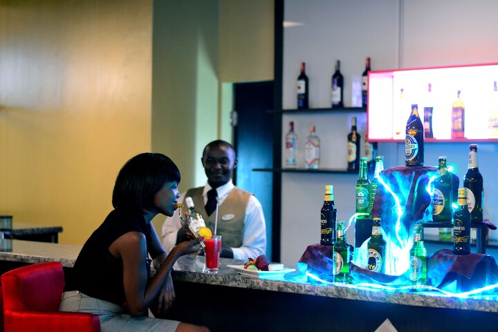 Lounge 97 of 131