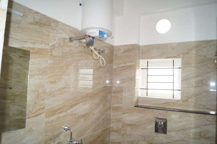 Room 3 of 7