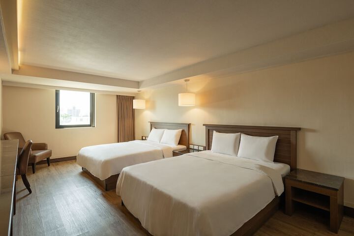 Room 4 of 47