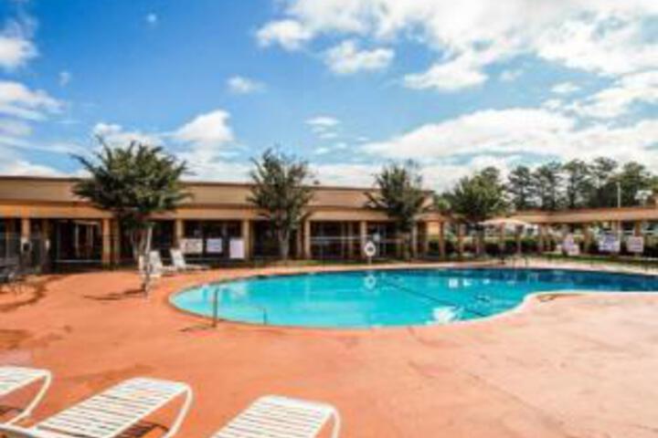 Pool 6 of 23