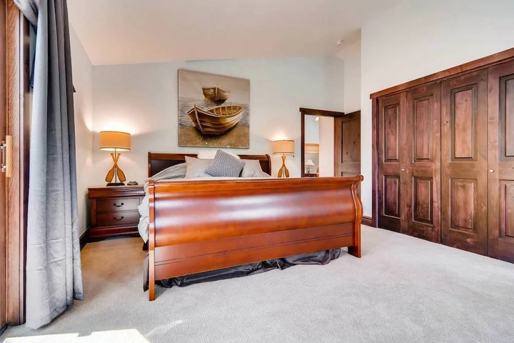Room 3 of 17