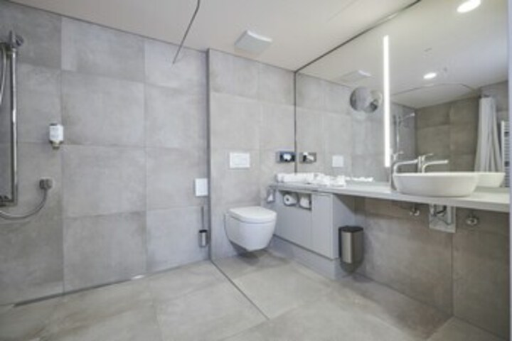 Room 9 of 29