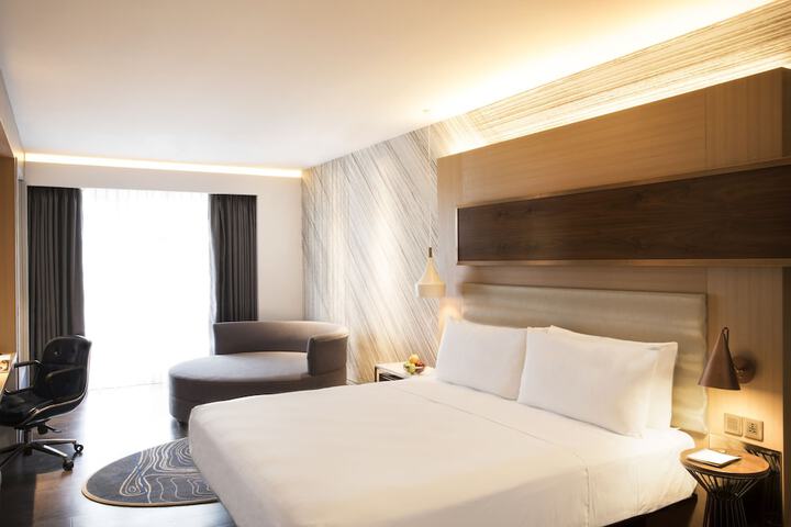 Room 2 of 59