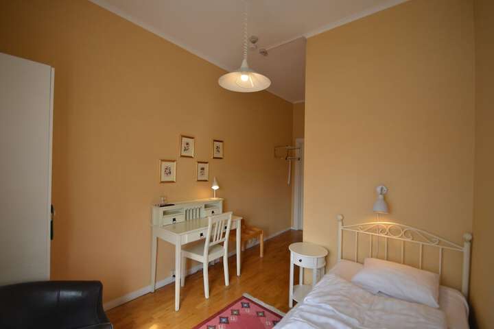 Room 21 of 57