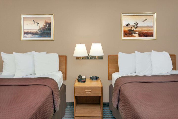 Room 12 of 14