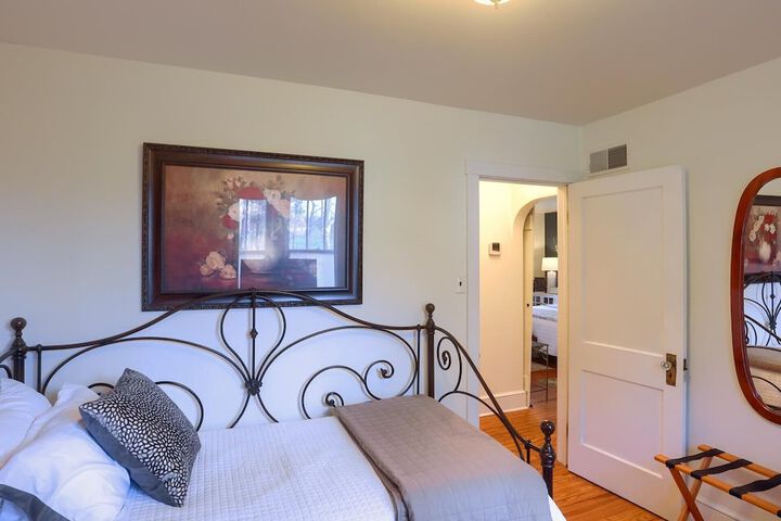 Room 21 of 116