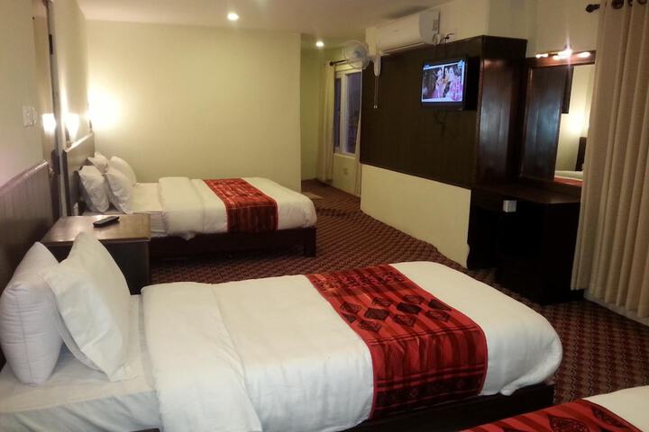 Room 27 of 65