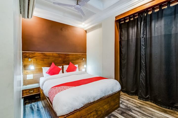 Room 10 of 24