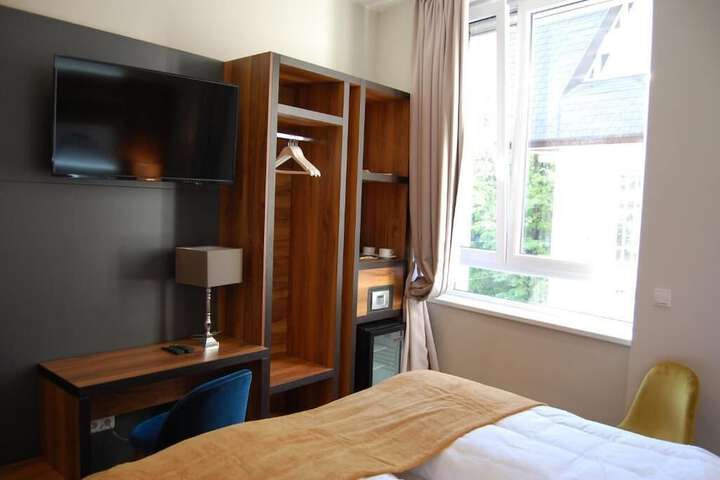 Room 13 of 67