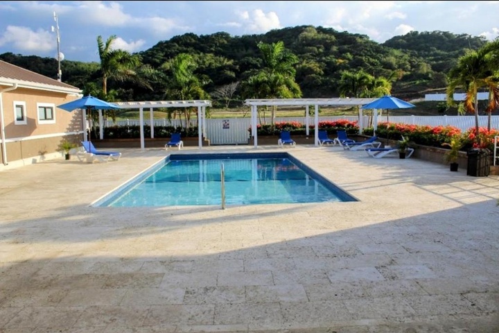 Pool 8 of 12