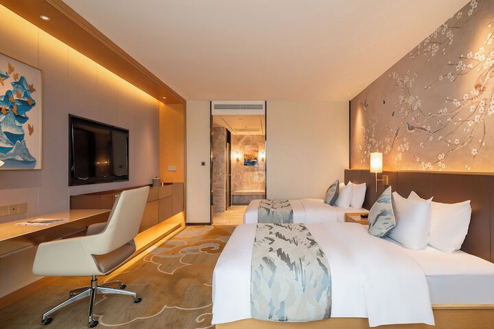 Room 17 of 73