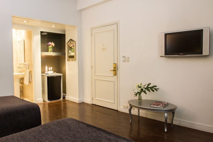 Room 14 of 38