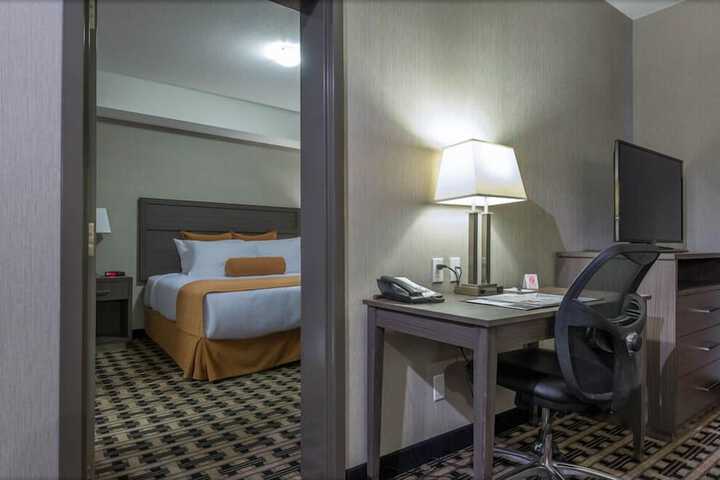 Room 12 of 34