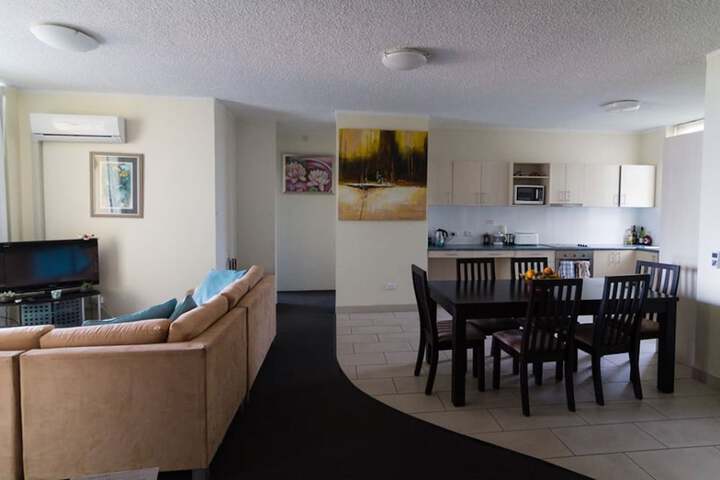 Room 11 of 23