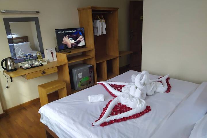 Room 4 of 35