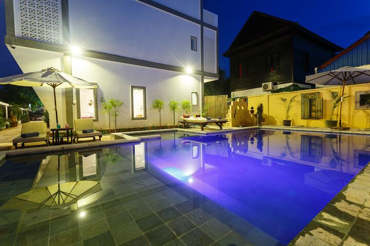Pool 37 of 67