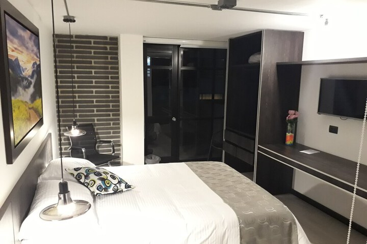 Room 12 of 21