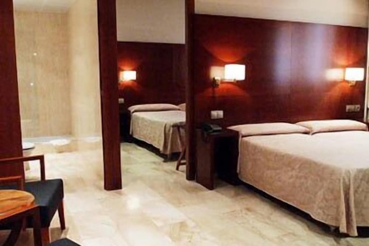 Room 14 of 57