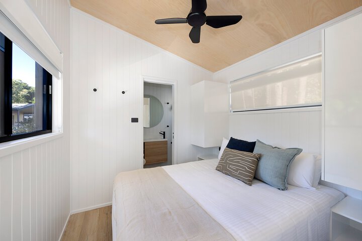 Room 10 of 29