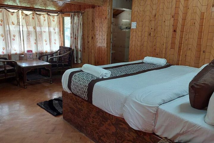 Room 20 of 39