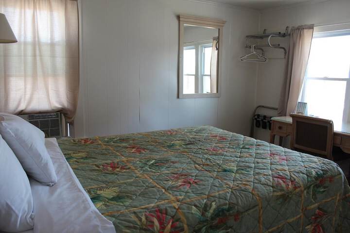 Room 18 of 39