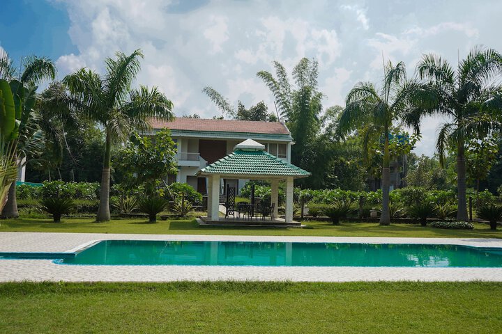 Pool 32 of 50