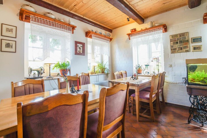 Dining 50 of 62