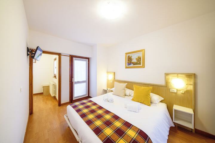Room 9 of 17