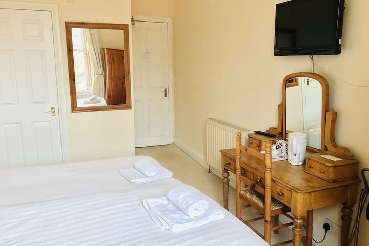 Room 16 of 74