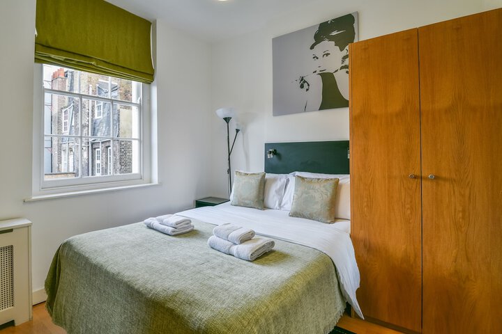 Room 22 of 50