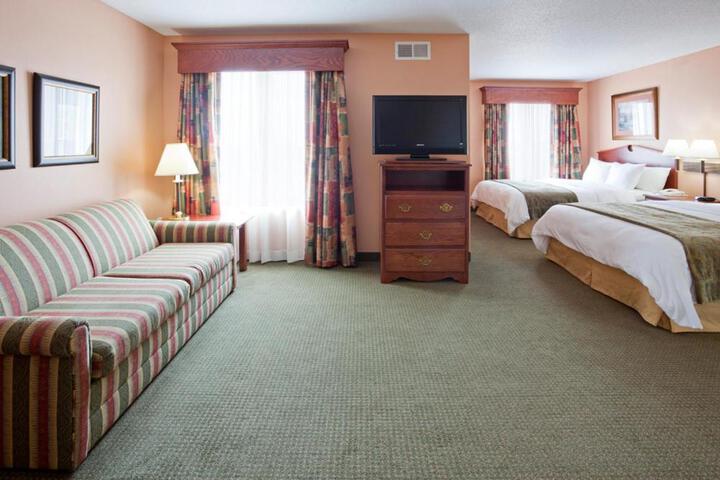 1 Bedroom Queen Bed (4 of 10)