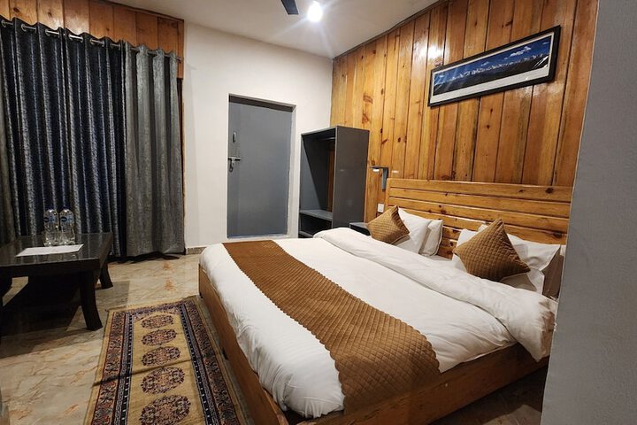 Room 9 of 78