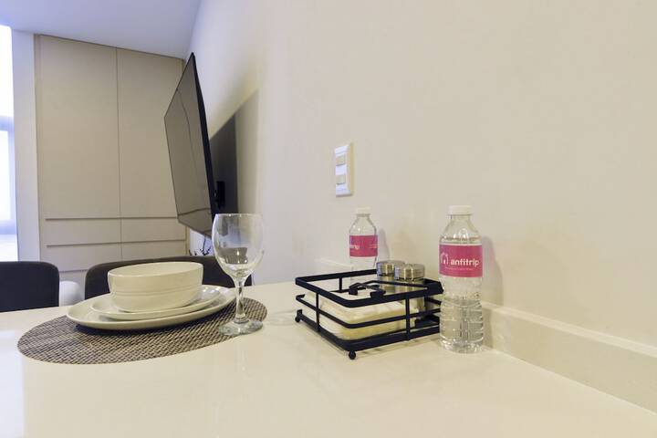 Room 44 of 94