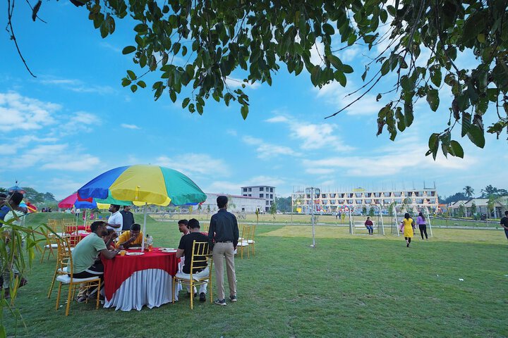 Hotel Exterior 72 of 72