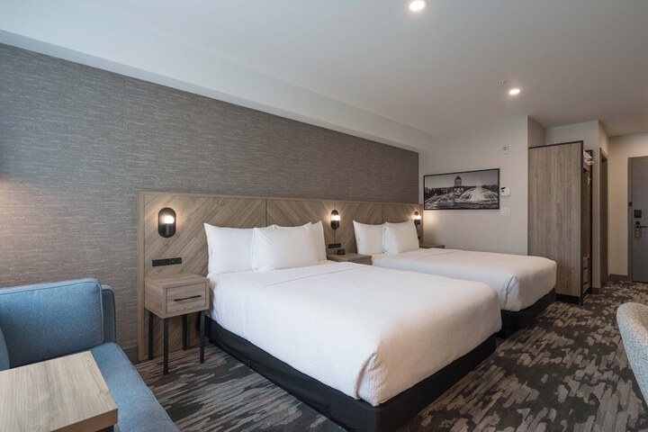 Room 17 of 62