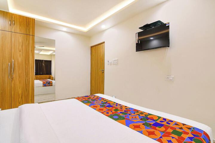 Room 5 of 36