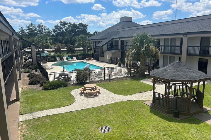 BBQ/picnic area